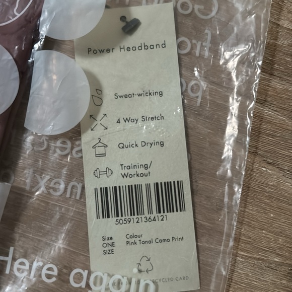 Sweaty Betty Power Headband Pink tonal Camo print NWT in wrapper - Picture 4 of 4